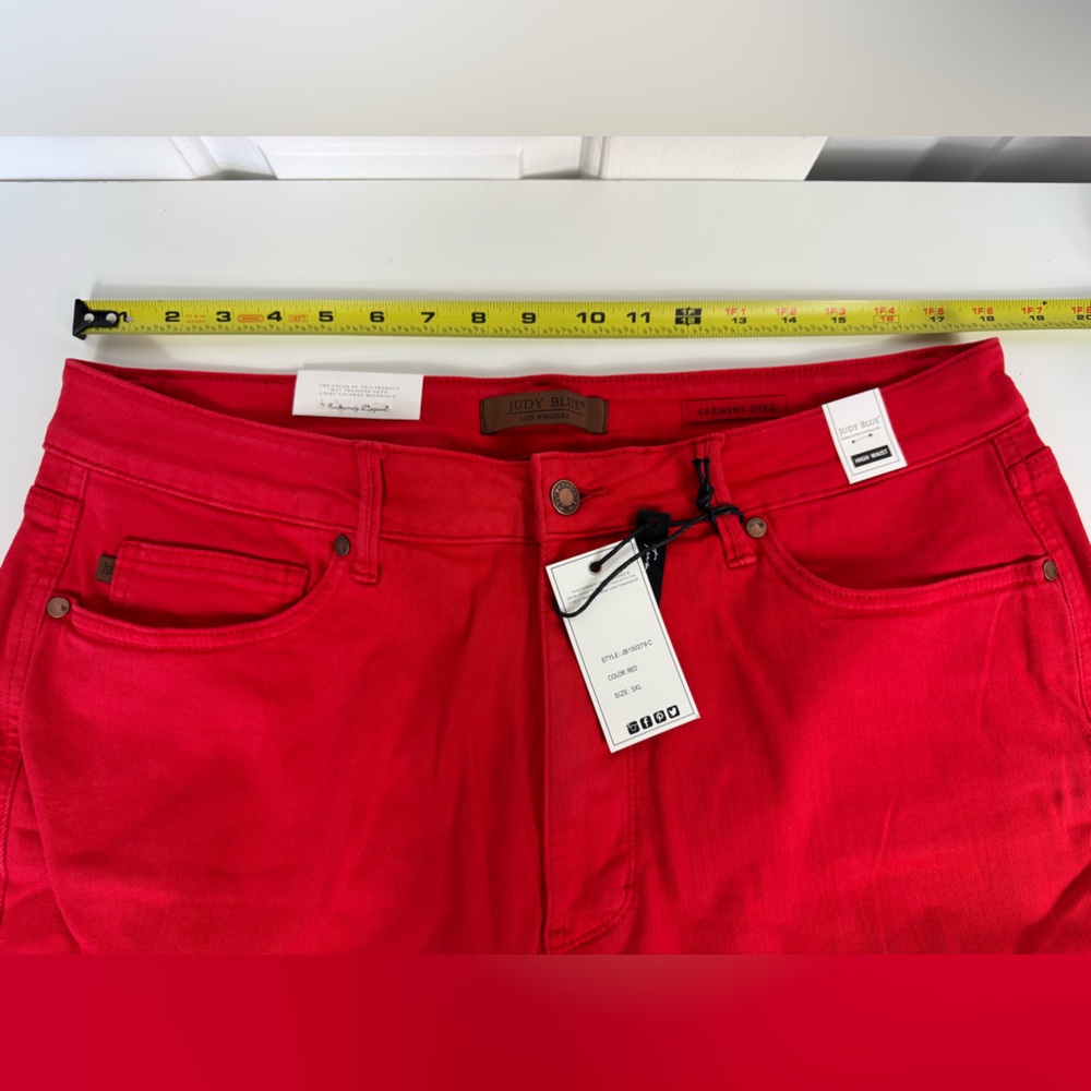 Judy Blue Shorts Women’s 3XL Red High Rise Tummy Control‎ Cuffed Bermuda Stretch - Picture 5 of 9